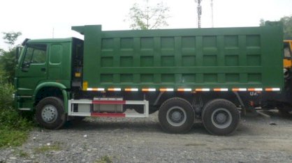 Xe tải ben Sinotruk HW19710 ZZ3257N3647B 7 tấn
