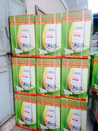 Máy phun thuốc động cơ xăng Đông Xuân DX-888