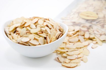Raw Natural Sliced Almonds (1 Pound Bag)