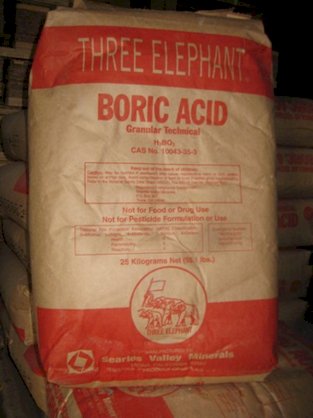 Acid boric (H3BO3)