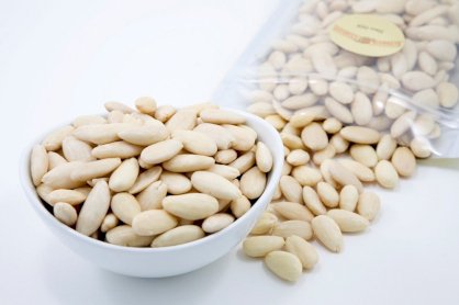 Raw Blanched Almonds (1 Pound Bag)