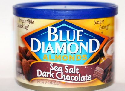 Blue Diamond Almonds Sea Salt Dark Chocolate 6oz Can