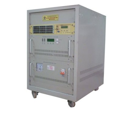 Máy phát thanh FM 300W