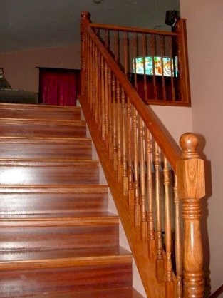 Cầu thang gỗ GTN021