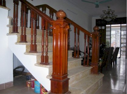 Cầu thang gỗ GTN023