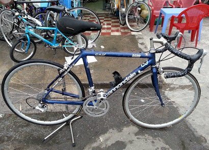 Xe đạp đua Cannondale