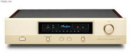 Amplifier Accuphase C-37