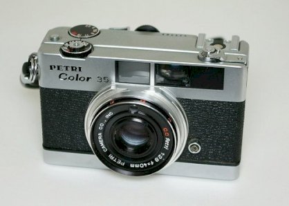 Máy ảnh cơ chuyên dụng Petri Color 35 (Petri 40mm F2.7)