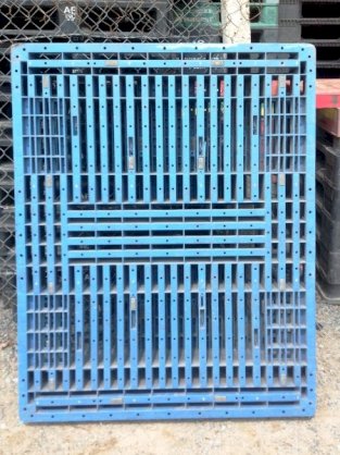 Pallet nhựa Việt Nhất 1100*1400*150 mm