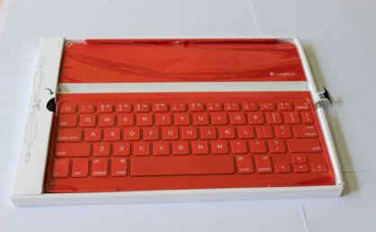 Logitech Keyboard Cover Clavier Ultrafin for iPad 2