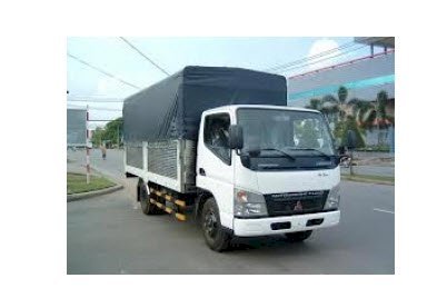 Xe tải thùng mui bạt Mitsubishi Fuso Canter 4.5 tấn