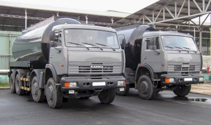 Xe chở nhựa đường KAMAZ 6540 (8x4) 17.2m3