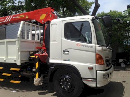 xe tải gắn cẩu HINO FG8JPSB