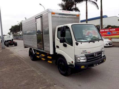 Xe tải thùng kín HINO WU342 JD3 4 TẤN