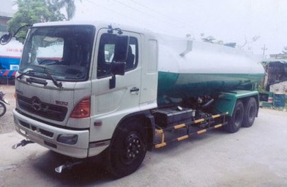 Xe Hino xitec tưới nước 14,5m3