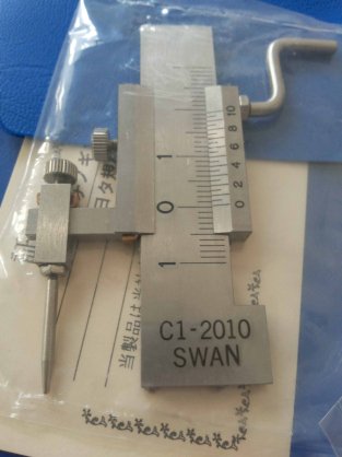 Thước đo độ vênh Swan C1-2010