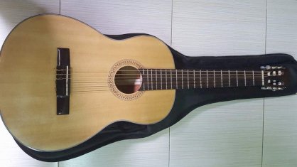 Đàn Guitar Classic Sài Gòn gỗ Mahogany già