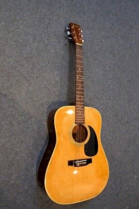 Guitar Acoustic Morris W-18