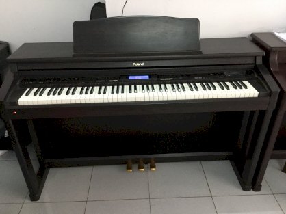 Đàn Piano điện Roland KR570