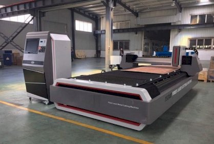 Máy cắt fiber laser CNC 1530B