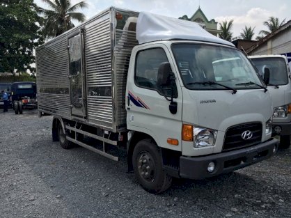 Xe tải 8 tấn thùng kín Hyundai HD800/TK