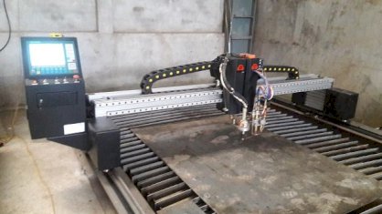 Máy cắt CNC 2060NE