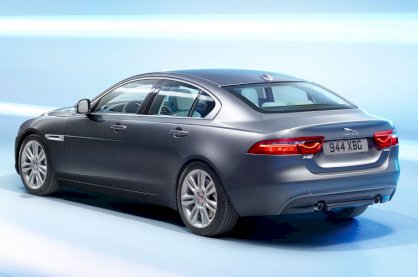 Jaguar XE 2016 Premium Luxury SI4 2.0L