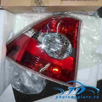 Đèn hậu trái Ford Focus 1333834