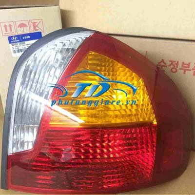 Đèn hậu/lái sau phải HYUNDAI SANTAFE GOLD 9240226000