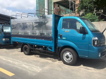 Xe tải Kia K250 đời 2018 thùng mui bạt, thùng kín