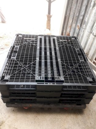 Pallet nhựa cũ 2 mặt 1100x1100x120mm Hàn Quốc đen