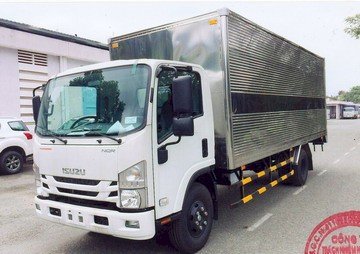 Xe tải thùng kín Isuzu NQR75ME4 CDSG82 5 tấn