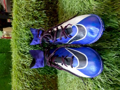 Giày đá bóng sân cỏ nhân tạo cao cổ Hypervenom (xanh trắng)