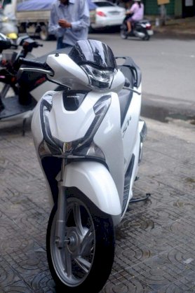 Honda SH 125cc ABS 2017 - Thái Lan (màu trắng)