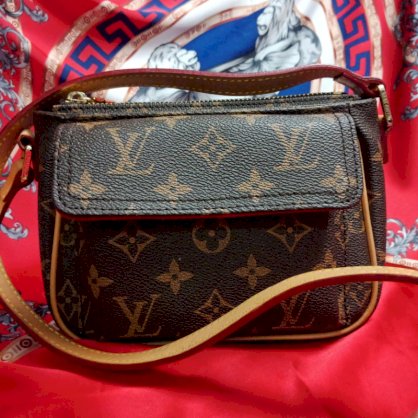 Túi xách Louis Vuitton Viva Site 21508