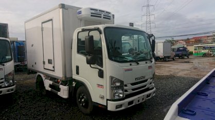 Xe tải  Isuzu NMR300 thùng đông lạnh đời 2018