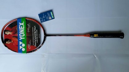 Vợt cầu lông Yonex Astrox 99 (màu đỏ- đen)