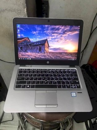 Laptop HP EliteBook 820 G3 (W4T68EC) Core™ I5-6300U, RAM 6GB, SSD 256 GB