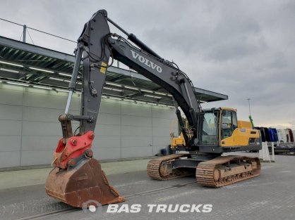 Máy xúc đào Basmachinery Volvo EC350 D L