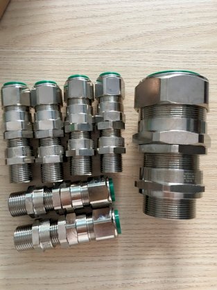 Ốc siết cáp SS2K CMP - CABLE GLAND CMP SS2K