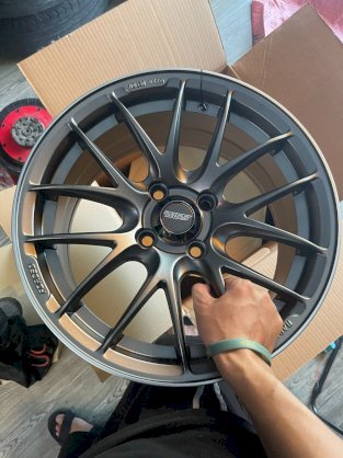 La zang ô tô 15 inch 4 ốc độ Hyundai Accent