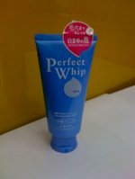 Sữa Rửa Mặt Trắng Da Shiseido Perfect Whip
