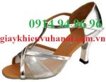 Dép Sandal Khiêu Vũ, Giầy Khiêu Vũ Thời Trang Ở Hà Nội - Lớp Khiêu Vũ Khai Giảng Tháng 12/2013