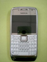 Nokia E71 Màu Bạc-Dáng Cực Đẹp-Nữ Dùng-Pin Dùng 5 Ngày