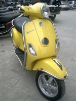 Cần Bán Chiếc Xe Vespa Lx125 Đời 2010 Đời Khoá Từ Chân Chống Điện