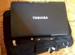 Mình Cần Bán Laptop Toshiba Satellite Màu Đen, Mỏng Đẹp