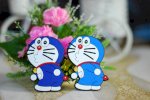 Giá Đỡ Dán Hình Thú Doraemon, Chibi, Kitty Tiện Dụng