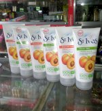 Sữa Rửa Mặt St.ives Fresh Skin Apricot Scrub 170