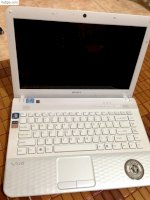 Cần Bán Laptop Sony Vaio (Màu Trắng)
