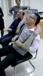 Đai Đeo Massage Giảm Đau Vai Gáy Nhật Bản, Máy Mát Xa Giảm Đau Vai Cổ Gáy Hồng Ngoại Cao Cấp